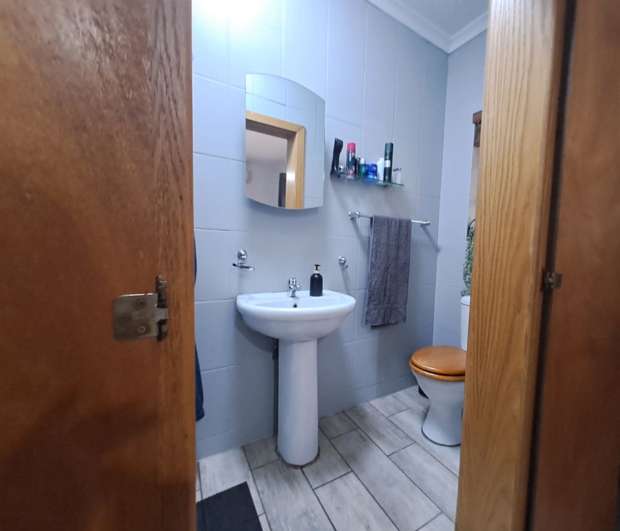 3 Bedroom Property for Sale in Waterval East North West